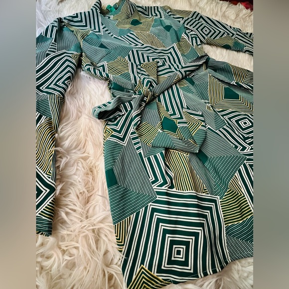 Banjul Green Geometric Romper - Picture 2 of 2